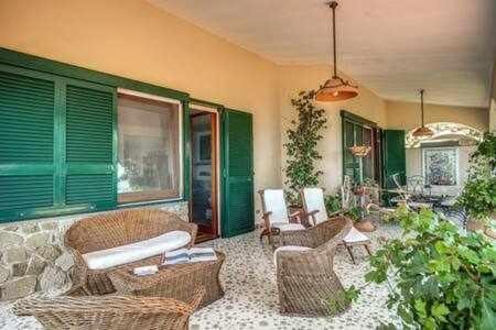 Gocce Villas - Sunshine Villa Масса-Лубренсе Екстер'єр фото