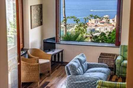 Gocce Villas - Sunshine Villa Масса-Лубренсе Екстер'єр фото