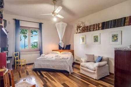 Gocce Villas - Sunshine Villa Масса-Лубренсе Екстер'єр фото